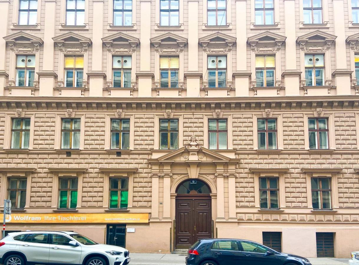 Modern Center Apartment Wien